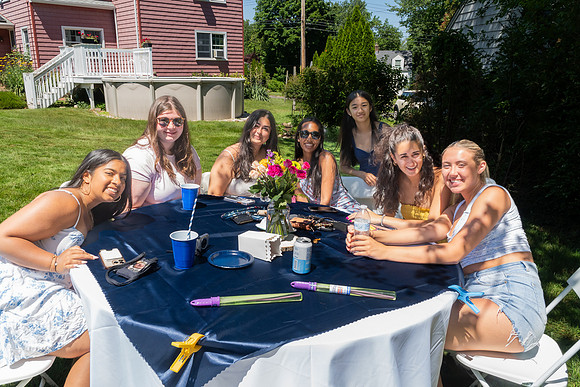 GRAD PARTY SAM & MOLLY-si-061524-0202