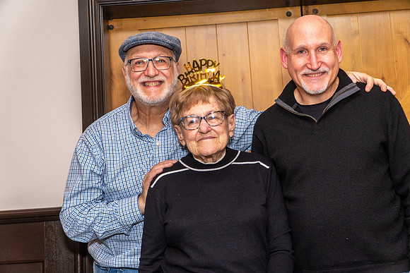 Phyllis-90th-BDay--111123-0212