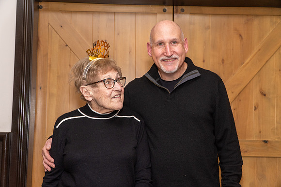 Phyllis-90th-BDay--111123-0207