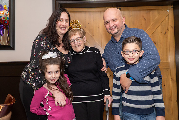 Phyllis-90th-BDay--111123-0194