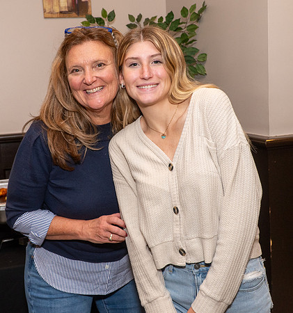 Phyllis-90th-BDay--111123-0169