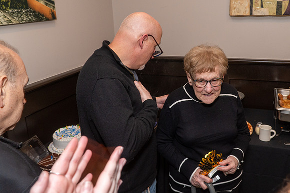 Phyllis-90th-BDay--111123-0163