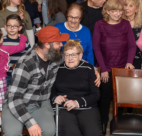 Phyllis-90th-BDay--111123-0122