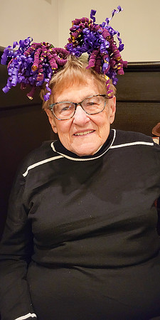 Phyllis-90th-BDay--111123-0118