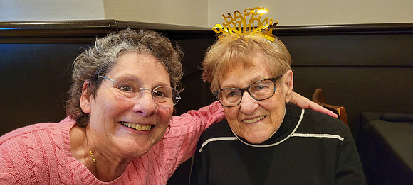 Phyllis-90th-BDay--111123-0109
