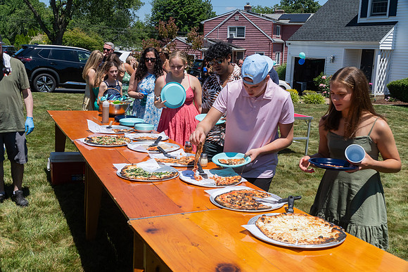 GRAD PARTY SAM & MOLLY-si-061524-0140